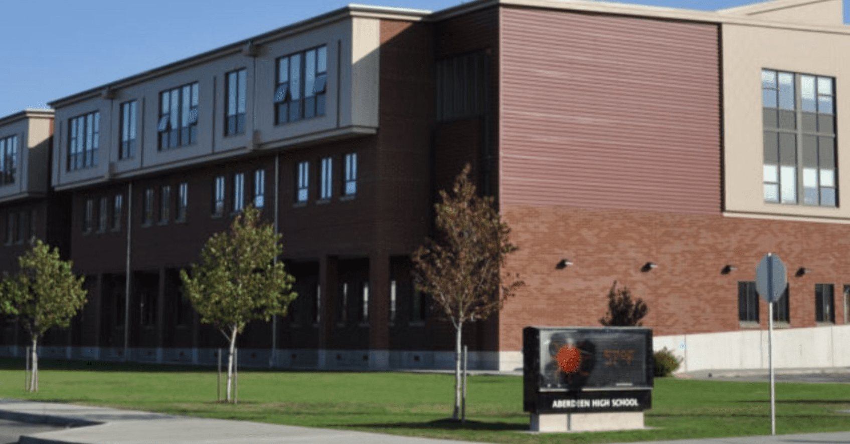 Aberdeen Football Coach Reacts After Player Moves To Montesano During His Mom’s Cancer Fight